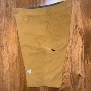 Eddie Bauer Guide Pro Men’s Hiking Shorts 30 Brown Nylon Spandex Stretch Outdoor